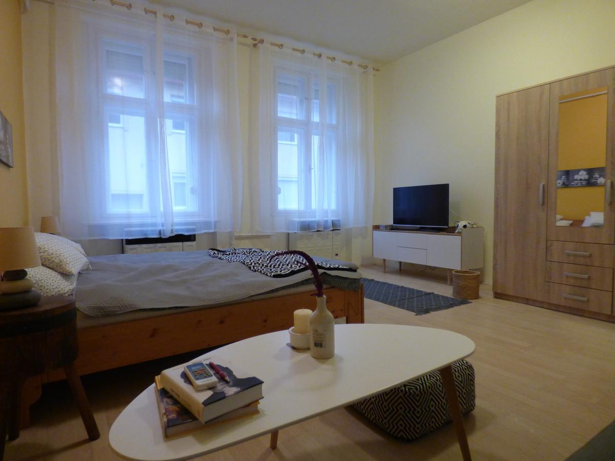Yellow Apartment Debrecen Luaran gambar