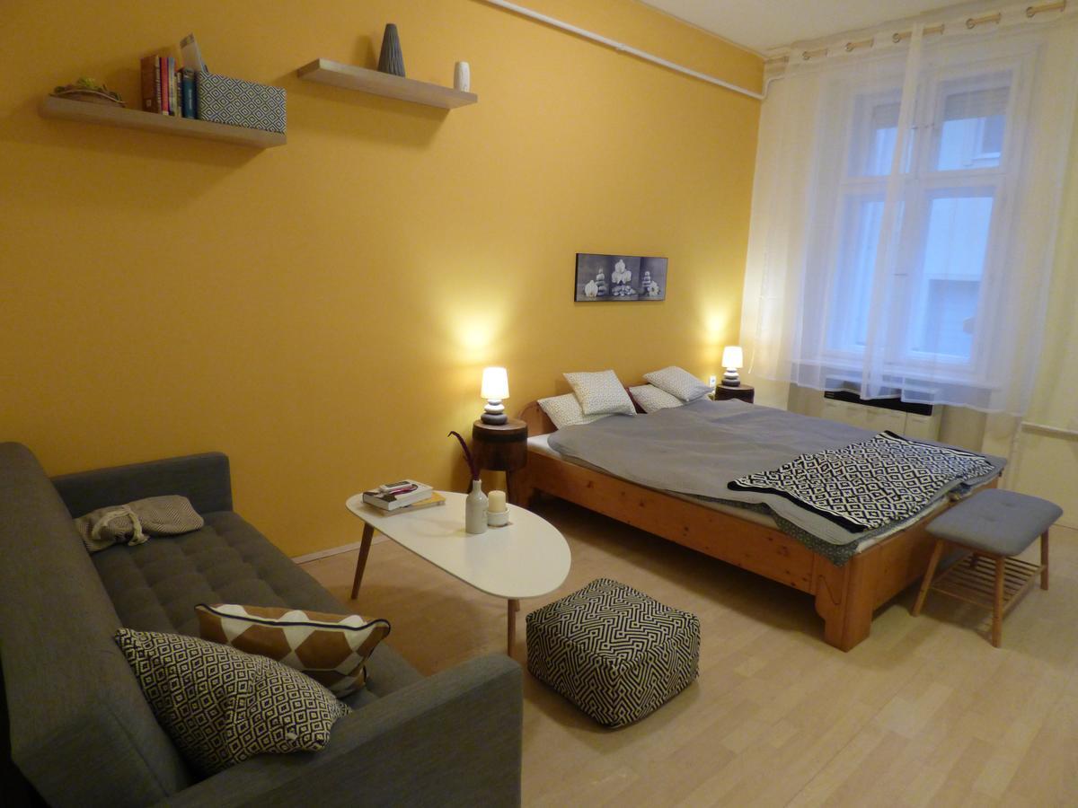 Yellow Apartment Debrecen Luaran gambar