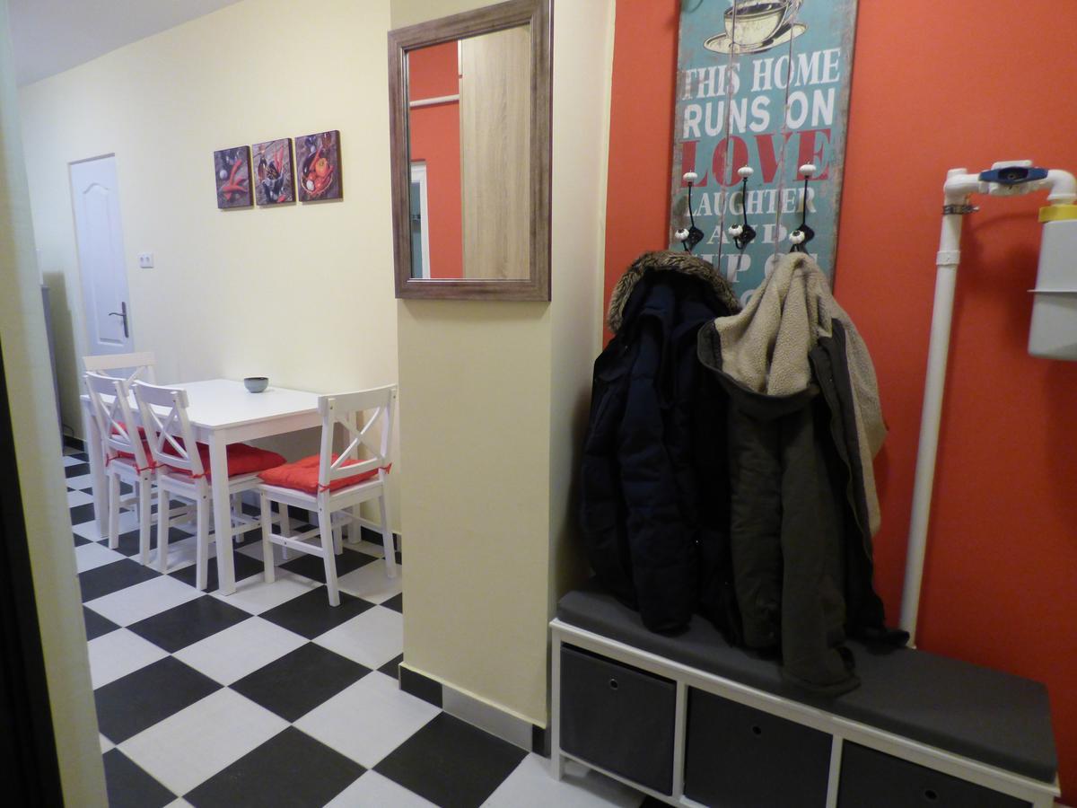 Yellow Apartment Debrecen Luaran gambar